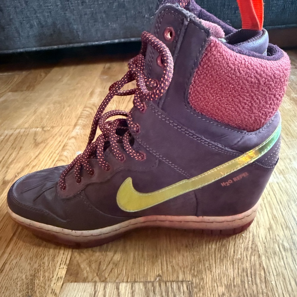 Nike. Dunk Sky High SneakerBoot 'Deep Burgundy'. Size 6.5. - Picture 7 of 11